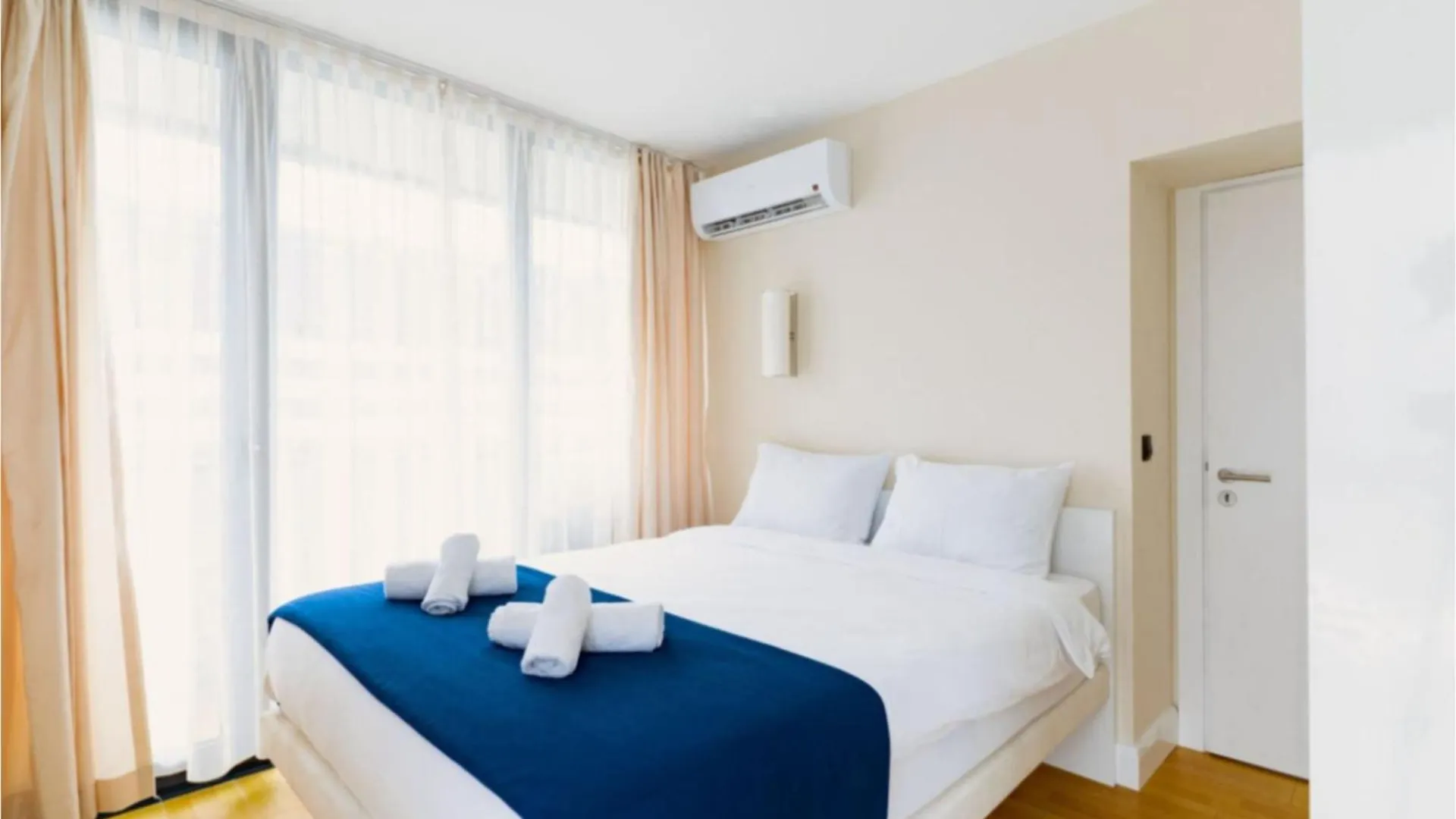Seaside Apartments Orbi City Batumi 5*,