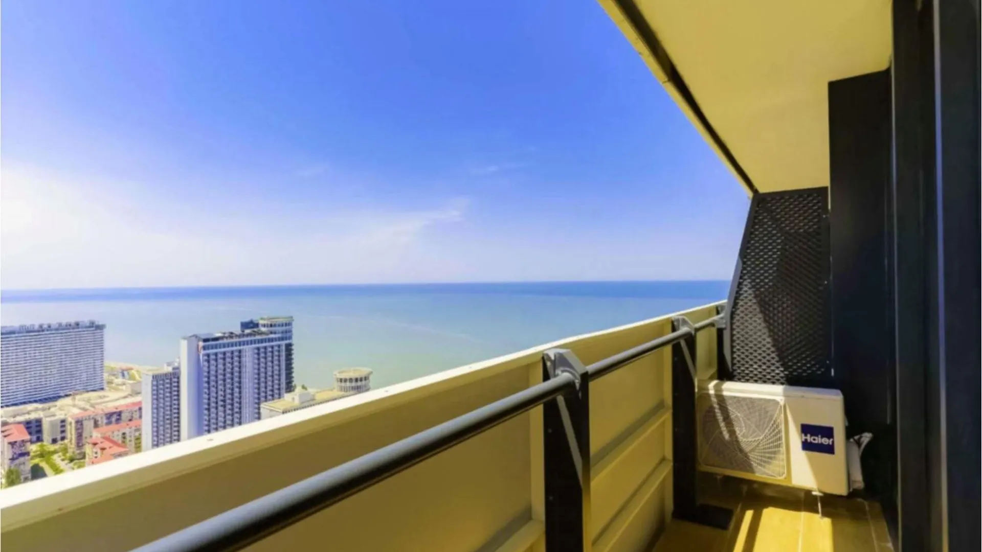 Seaside Apartments Orbi City Batumi 5*,